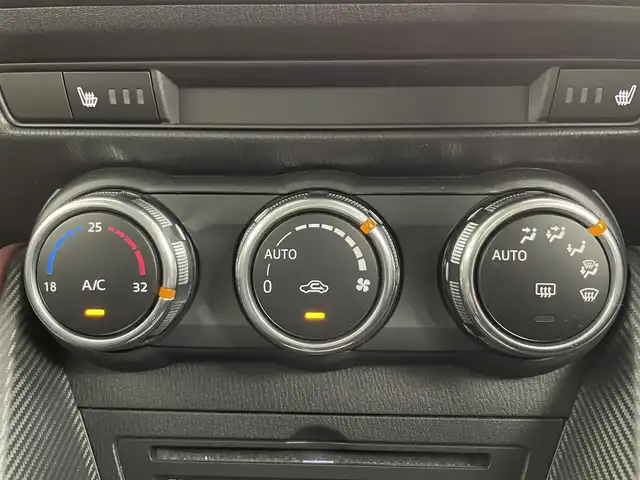 マツダ ＣＸ－３ XD ツーリング 道央・札幌 2015(平27)年 2.2万km セラミックM ・ワンオーナー/・４WD/・マツダコネクトSDナビ/　CD/DVD/SD/USB/AUX/BT/フルセグTV/・ステアリングスイッチ/・バックカメラ/・スマートインETCシステム/・SCS/SCBS/・LKA/・BSM/・車間認知支援システム/・レーダークルーズコントロール/・アイドリングストップ/・ヘッドアップティスプレイ/・横滑り防止装置/・ABS/・MTモード付AT/・パドルシフト/・オートマチックハイビーム/・オートライト/・LEDヘッドライト/・ドアミラーウィンカー/・純正１８インチAW/・プッシュスタート/・スマートキー/・スペアキー/・フロアマット/・トノカバー