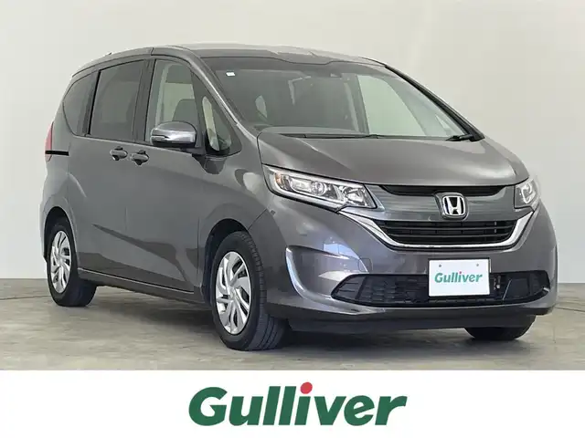 ホンダ フリード G ホンダセンシング 千葉県 2019(平31)年 4.4万km モダンスティールM 禁煙車　/社外８型ＳＤナビ（AVIC-RL902）/AM＆FM＆Bluetooth＆フルセグTV＆CD＆DVD/両側電動スライドドア　/ＬＥＤヘッドライト（オートライト付き）/アクティブコーナリングライト/ビルトインＥＴＣ　/純正フロアマット/ホンダセンシング/レーダークルーズコントロール　/レーンキープアシスト　/衝突軽減ブレーキ/リアサンシェード　/電動格納サイドミラー　/バックカメラ/アイドリングストップ/ウィンカーミラー/2列目キャプテンシート/プッシュスタート/ISOFIX/12Vシガーソケット