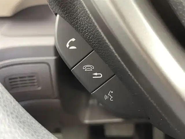 ホンダ フリード G ホンダセンシング 千葉県 2019(平31)年 4.4万km モダンスティールM 禁煙車　/社外８型ＳＤナビ（AVIC-RL902）/AM＆FM＆Bluetooth＆フルセグTV＆CD＆DVD/両側電動スライドドア　/ＬＥＤヘッドライト（オートライト付き）/アクティブコーナリングライト/ビルトインＥＴＣ　/純正フロアマット/ホンダセンシング/レーダークルーズコントロール　/レーンキープアシスト　/衝突軽減ブレーキ/リアサンシェード　/電動格納サイドミラー　/バックカメラ/アイドリングストップ/ウィンカーミラー/2列目キャプテンシート/プッシュスタート/ISOFIX/12Vシガーソケット