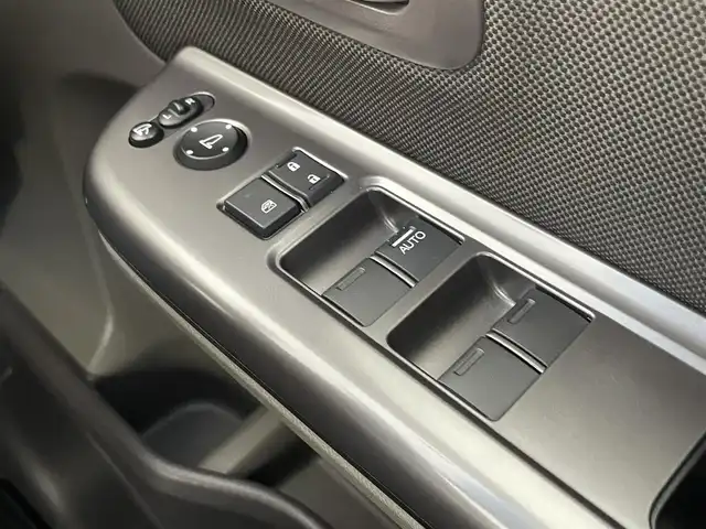 ホンダ フリード G ホンダセンシング 千葉県 2019(平31)年 4.4万km モダンスティールM 禁煙車　/社外８型ＳＤナビ（AVIC-RL902）/AM＆FM＆Bluetooth＆フルセグTV＆CD＆DVD/両側電動スライドドア　/ＬＥＤヘッドライト（オートライト付き）/アクティブコーナリングライト/ビルトインＥＴＣ　/純正フロアマット/ホンダセンシング/レーダークルーズコントロール　/レーンキープアシスト　/衝突軽減ブレーキ/リアサンシェード　/電動格納サイドミラー　/バックカメラ/アイドリングストップ/ウィンカーミラー/2列目キャプテンシート/プッシュスタート/ISOFIX/12Vシガーソケット