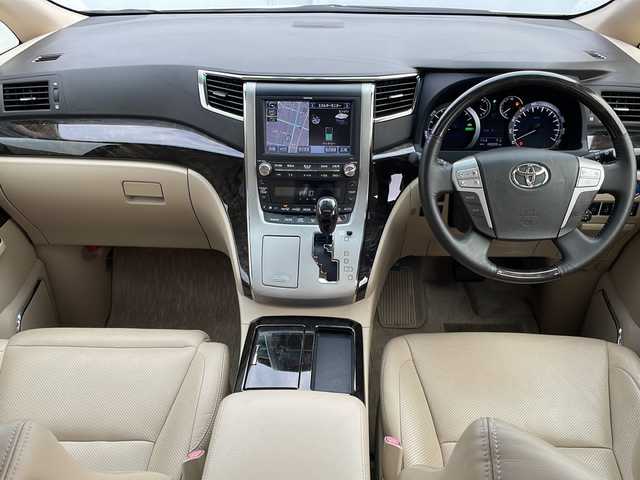 トヨタ アルファードハイブリット G Lパッケージ 岩手県 2012(平24)年 4.9万km ゴールドパールクリスタルシャイン SR プレミアムサウンドナビ フリップダウンモニター 全周囲C フルセグ 両側電動スライド 電動リアゲート メモリ付電動革シート シートヒーター クルコン ドラレコ AC100Vコンセント 純正16AW オートHIDライト フォグ