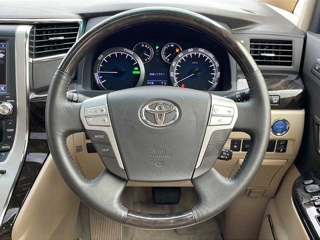 トヨタ アルファードハイブリット G Lパッケージ 岩手県 2012(平24)年 4.9万km ゴールドパールクリスタルシャイン SR プレミアムサウンドナビ フリップダウンモニター 全周囲C フルセグ 両側電動スライド 電動リアゲート メモリ付電動革シート シートヒーター クルコン ドラレコ AC100Vコンセント 純正16AW オートHIDライト フォグ