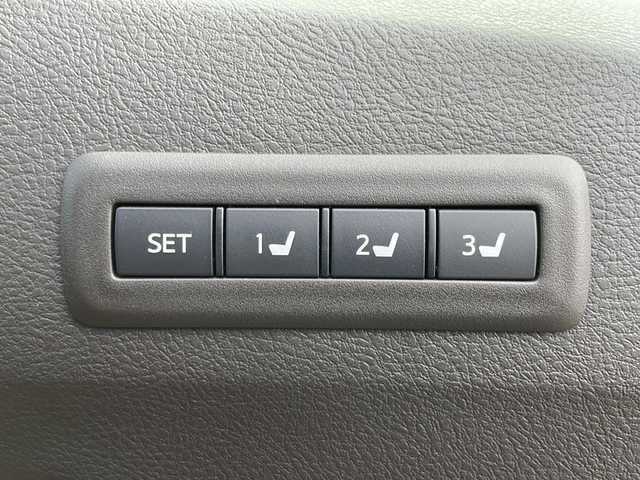 トヨタ アルファードハイブリット G Lパッケージ 岩手県 2012(平24)年 4.9万km ゴールドパールクリスタルシャイン SR プレミアムサウンドナビ フリップダウンモニター 全周囲C フルセグ 両側電動スライド 電動リアゲート メモリ付電動革シート シートヒーター クルコン ドラレコ AC100Vコンセント 純正16AW オートHIDライト フォグ