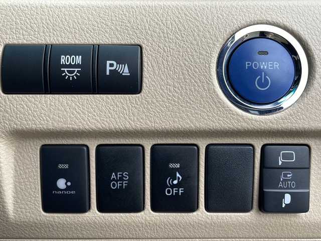 トヨタ アルファードハイブリット G Lパッケージ 岩手県 2012(平24)年 4.9万km ゴールドパールクリスタルシャイン SR プレミアムサウンドナビ フリップダウンモニター 全周囲C フルセグ 両側電動スライド 電動リアゲート メモリ付電動革シート シートヒーター クルコン ドラレコ AC100Vコンセント 純正16AW オートHIDライト フォグ