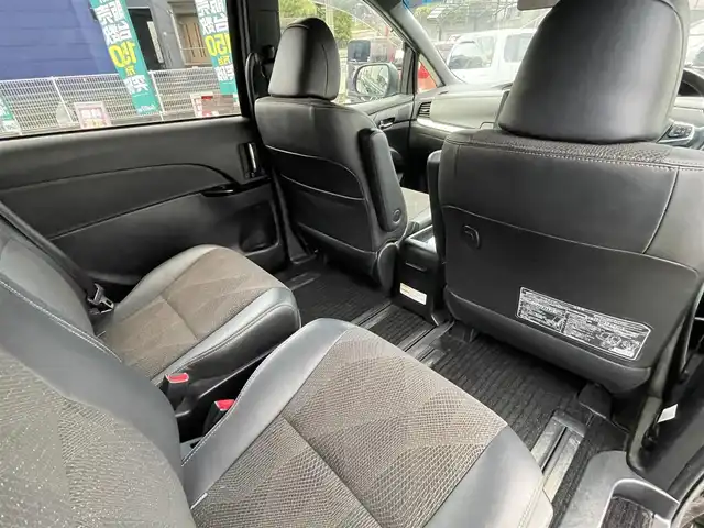 トヨタ エスティマ アエラス プレミアム 熊本県 2018(平30)年 6.7万km ブラック 純正ナビ（NSZT-W68T）/【フルセグTV/Bluetooth/CD/DVD】/バックカメラ/両側パワースライドドア/クルーズコントロール/プリクラッシュセーフティ/オートLEDライト/オートハイビーム/ウィンカーミラー/革巻きステアリング/ステアリングスイッチ/純正18インチAW/D席パワーシート/プッシュスタート/スマートキー/ETC/純正フロアマット/純正ドアバイザー/横滑り防止装置/ABS/保証書/取扱説明書