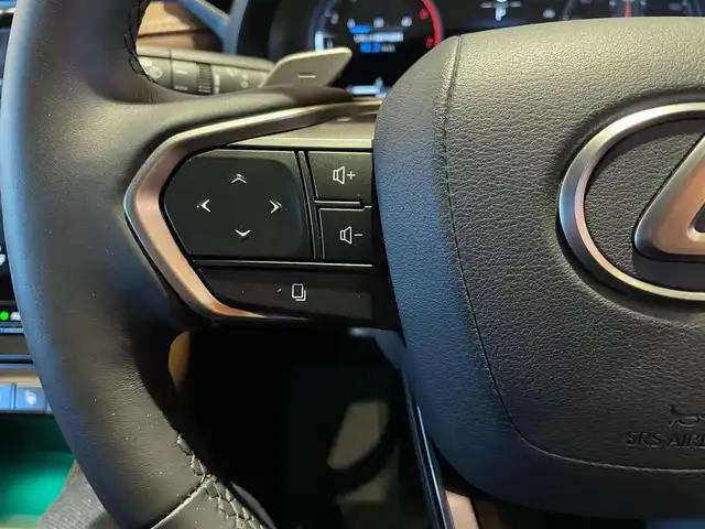 レクサス ＬＢＸ リラックス 道央・札幌 2024(令6)年 0.7万km ソニッククォーツ MODELLISTAアドバンストラグジュアリーパッケージ/　・フロントスポイラー/　・サイドスカート/　・リヤスカート/カラーヘッドアップディスプレイ/純正ドライブレコーダー/LexusSafetySystem+/ブラインドスポットモニター/パノラミックビューモニター/9.8インチディスプレイオーディオ(コネクティッドナビ対応)/フルセグTV/USB/Bluetooth/LEDヘッドランプ/本革シート/シートヒーター/運転席パワーシート/パワーバックドア