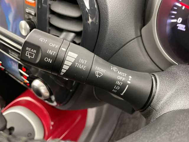 日産 ジューク 16GT FOUR タイプV 道央・札幌 2013(平25)年 3.5万km ラディアントレッド ・4WD/ターボ/・純正ディーラーOPナビ/・CD.SD.フルセグ/・バックカメラ/・純正エンジンスターター/・HIDライト/オートライト/・スマートキーｘ２/・ＥＴＣ/・純正アルミ付きサマータイヤ積込み