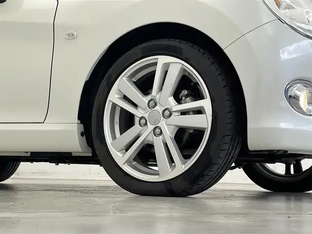 ダイハツ コペン セロ 滋賀県 2015(平27)年 0.6万km パールホワイトⅢ 社外7インチナビ/【Bluetooth/CD/DVD/フルセグTV】/LEDヘッドライト/ETC/D/Nシートヒーター/純正フロアマット/プッシュスタート/スマートキー/ステアリングリモコン/MTモード付AT