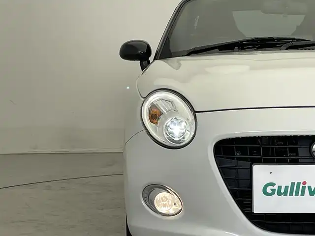 ダイハツ コペン セロ 滋賀県 2015(平27)年 0.6万km パールホワイトⅢ 社外7インチナビ/【Bluetooth/CD/DVD/フルセグTV】/LEDヘッドライト/ETC/D/Nシートヒーター/純正フロアマット/プッシュスタート/スマートキー/ステアリングリモコン/MTモード付AT