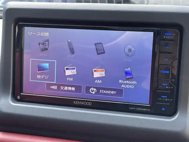 ダイハツ コペン セロ 滋賀県 2015(平27)年 0.6万km パールホワイトⅢ 社外7インチナビ/【Bluetooth/CD/DVD/フルセグTV】/LEDヘッドライト/ETC/D/Nシートヒーター/純正フロアマット/プッシュスタート/スマートキー/ステアリングリモコン/MTモード付AT