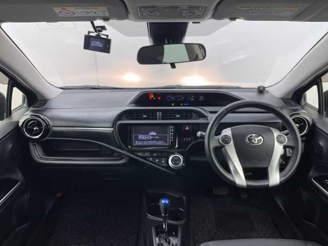 トヨタ アクア G ブラックソフトレザーセレ 群馬県 2016(平28)年 4.2万km パープルメタリック 純正ナビ　バックカメラ　ビルトインＥＴＣ　ドラレコ　ハーフレザーシート　衝突被害軽減ブレーキ　レーンアシスト　オートマチックハイビーム　キセノンヘッドライト　フォグランプ　スマートキー　禁煙車