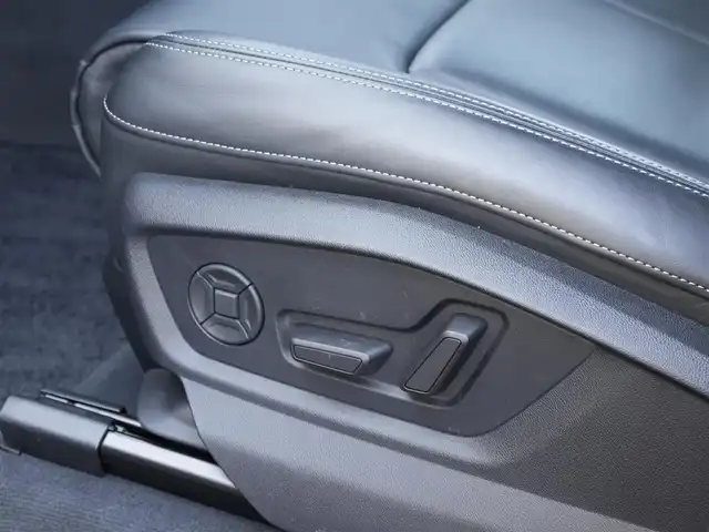 アウディ アウディ Ｑ７ 55TFSIクワトロ Sライン 静岡県 2022(令4)年 4.6万km デイトナグレーパールエフェクト ブラックスタイリングパッケージ/パノラマサンルーフ/MMIナビフルセグTVBluetoothCarplay対応/サラウンドカメラ/パルコナレザーシート　シートヒーター/メモリーパワーシート/マトリクスLEDヘッドライト/AUDISport21インチアルミホイール/AUDIドライブセレクト/AUDIプレセンス/7シーターパッケージ/クロージングサポートドア/パワーテールゲート/アンビエントライト/DSRCETC