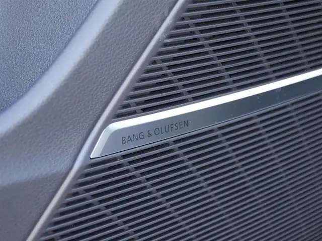 アウディ アウディ Ｑ７ 55TFSIクワトロ Sライン 静岡県 2022(令4)年 4.6万km デイトナグレーパールエフェクト ブラックスタイリングパッケージ/パノラマサンルーフ/MMIナビフルセグTVBluetoothCarplay対応/サラウンドカメラ/パルコナレザーシート　シートヒーター/メモリーパワーシート/マトリクスLEDヘッドライト/AUDISport21インチアルミホイール/AUDIドライブセレクト/AUDIプレセンス/7シーターパッケージ/クロージングサポートドア/パワーテールゲート/アンビエントライト/DSRCETC