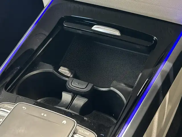 メルセデス・ベンツ Ｍ・ベンツ ＧＬＢ２００ｄ 4マチック 福岡県 2022(令4)年 4.3万km マウンテングレー ＳＲ　/レザーエクスクルーシブＰＫＧ　/白革　/ＡＣＣ／ＢＳＭ　/アンビエントライト　/純正ナビ　/３６０°カメラシステム　/Ｂｌｕｅｔｏｏｔｈ　/電動リアゲート　/前席パワーシート／シートヒーター　/純正１８インチＡＷ
