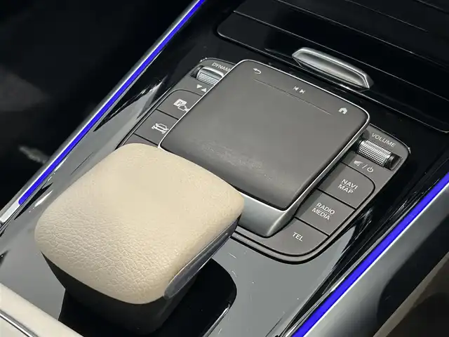 メルセデス・ベンツ Ｍ・ベンツ ＧＬＢ２００ｄ 4マチック 福岡県 2022(令4)年 4.3万km マウンテングレー ＳＲ　/レザーエクスクルーシブＰＫＧ　/白革　/ＡＣＣ／ＢＳＭ　/アンビエントライト　/純正ナビ　/３６０°カメラシステム　/Ｂｌｕｅｔｏｏｔｈ　/電動リアゲート　/前席パワーシート／シートヒーター　/純正１８インチＡＷ