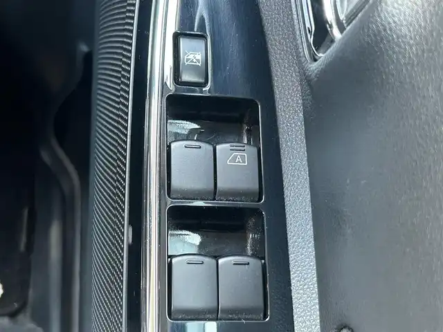 日産 デイズ ルークス ライダーHWSターボ 愛知県 2019(平31)年 4万km ブラック /禁煙//ワンオーナー//整備記録簿R1.2.3.5.6//純正ナビ/フルセグ/BT/CD/DVD/MSV//バックカメラ/パノラミックビューモニター//ETC/ドラレコ//革巻きステア/ステアスイッチ/ステアチルト//アイドリングストップ/横滑り防止//衝突軽減/レーンキープアシスト//プッシュスタート/スマートキー//LEDオートライト/フォグランプ/オートハイビーム//nanoe/シートアンダートレイ//電動格納ウィンカーミラー//純正フロアマット/純正ドアバイザー//バニティミラー/ISOFIX//保証書//取扱説明書//ナビ取扱説明書//スペアスマートキー有り