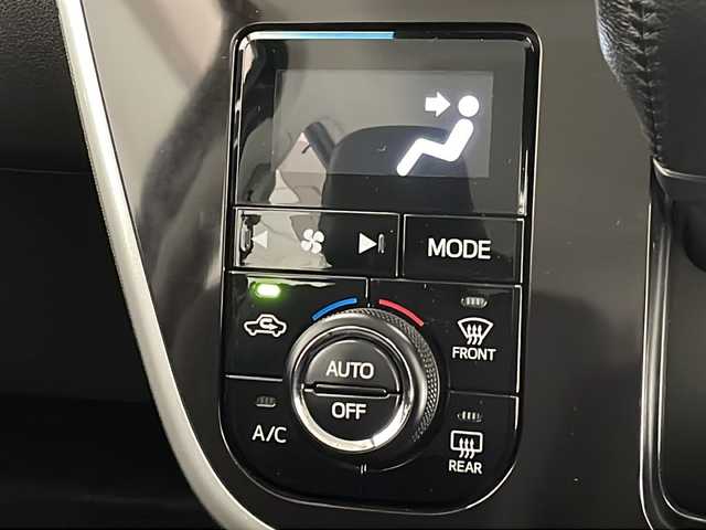 ダイハツ ムーヴ カスタム RS ハイパーLTD SAⅢ 宮崎県 2018(平30)年 5.2万km ブラックマイカメタリック 禁煙車/衝突被害軽減ブレーキ/純正8型ナビTV/（NSZN-X67D/CD/DVD/Bluetooth/フルセグTV)/純正ドライブレコーダー/純正セキュリティアラーム/純正LEDオートライト/純正LEDフォグ/純正15インチアルミ/純正エアロ/純正ルーフエンドスポイラー/純正フロアマット/オートマチックハイビーム/クリアランスソナー/シートヒーター/ハーフレザーシート/オートエアコン/ピアノブラックパネル/ウインカードアミラー/スマートキー/プッシュエンジンスタート/新車時保証書/取扱い説明書