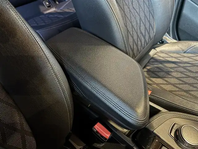 ＢＭＷ Ｘ１ xDrive 18d xライン 宮城県 2017(平29)年 5.1万km サファイアブラックP 純正ナビ/バックカメラ/CD/DVD再生/ハーフレザー(黒)/シーとヒーター/LEDヘッドライト/フロントフォグ/パワーバックドア/前後ドラレコ/ミラーETC/アイドリングストップ/ACC/レーンキープアシスト/インテリジェントセーフティ/ワンオーナー/スペアキー×１