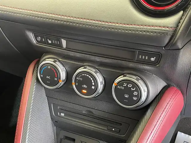 マツダ ＣＸ－３ XD プロアクティブ 岩手県 2016(平28)年 9.6万km セラミックM ４WD/ディーゼルターボ/BOSEサウンドシステム/セーフティパッケージ/スマートシティブレーキサポート/マツダレーダークルーズコントロール/レーンアシスト/ドライバーアテンションアラート/アダプティブLEDヘッドライト/パーキングセンサーシステム/AT誤発進抑制制御/横滑り防止装置/アイドリングストップ/シートポジション連動連動アクティブドライビングディスプレイ/10wayメモリ付きパワーシート（運転席）/前席シートヒーター/ステアリングヒーター/純正ナビ/ETC/バックカメラ/リヤフォグランプ/社外18インチアルミホイール