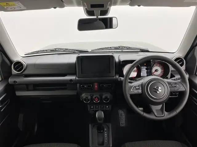 スズキ ジムニー XC 岡山県 2025(令7)年 0.1万km未満 ジャングルグリーン 届出済未使用車/シートヒーター/クルーズコントロール/ミラーヒーター/ステアリングスイッチ/チルトステアリング/ダウンヒルアシストコントロール/シートリフター/スマートキー×2/新車保証書/取扱説明書/ISOFIX/４WD/スズキセーフティーサポート/・デュアルセンサーブレーキサポート/・誤発進抑制機能/・車線逸脱警報機能/・ふらつき警報機能/・ハイビームアシスト/・先行車発進お知らせ機能/・標識認識機能/(進入禁止、はみ出し通行禁止、最高速度)
