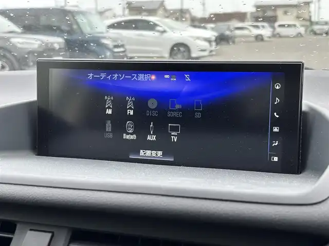 レクサス ＣＴ 200h バージョンC 大分県 2022(令4)年 1.6万km ソニッククォーツ ・純正ナビ(CD.DVD.SD.BT.USB.AUX)/・バックカメラ/・プリクラッシュセーフティ/・コーナーセンサー/・レーダークルーズコントロール/・ETC 2.0/・パワーシート/・シートメモリー/・シートヒーター/・パドルシフト/・ステアリングリモコン/・ハンドルヒーター/・オートハイビーム/・スマートキー
