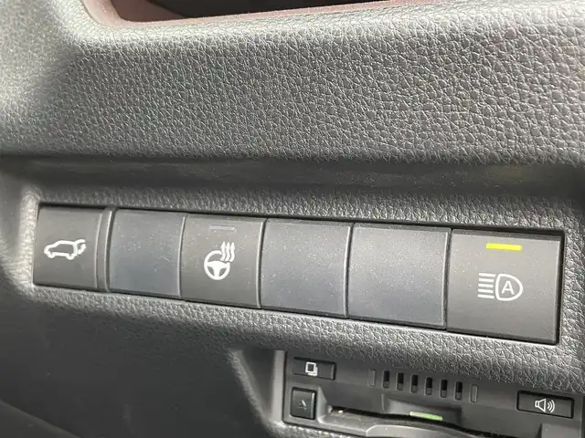 トヨタ ＲＡＶ４ G Zパッケージ 佐賀県 2020(令2)年 3.7万km ホワイトパールクリスタルシャイン ワンオーナー/パノラマムーンルーフ/デジタルインナーミラー/トヨタセーフティーセンス/・プリクラッシュセーフティ/・レーンディパーチャーアラート/・レーダークルーズコントロール/・ブラインドスポットモニター/・クリアランスソナー/・PKSB[パーキングサポートブレーキ]/・RSA[ロードサインアシスト]/9インチSDナビ/・Bluetooth/CD/DVD/フルセグTV/バックカメラ/前後ドライブレコーダー/ETC/合皮シート/DN席シートヒーター/D席メモリ付きパワーシート/革巻きステアリング/ステアリングリモコン/ステアリングヒーター/パワーバックドア/純正フロアマット/純正19インチアルミホイール/スマートキー/スペアキー/オートマチックハイビーム/ドアバイザー