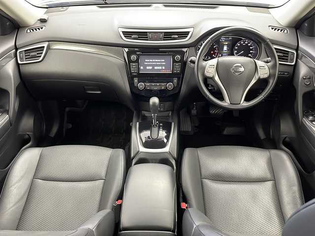 日産 エクストレイル 20X エマージェンシーブレーキ 新潟県 2015(平27)年 4.4万km ダイヤモンドブラック 4WD/エマージェンシーブレーキ/純正ナビ/アラウンドビューモニター/クルーズコントロール/ETC/前後ドライブレコーダー/オートライト/LEDヘッドライト/フォグランプ/ルーフレール/前席シートヒーター
