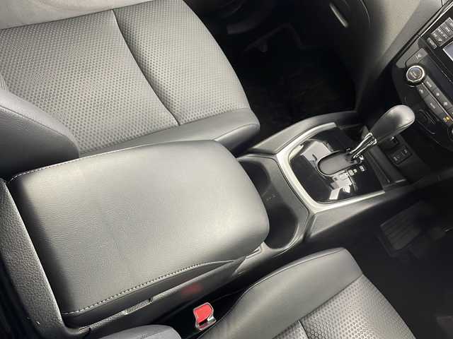 日産 エクストレイル 20X エマージェンシーブレーキ 新潟県 2015(平27)年 4.4万km ダイヤモンドブラック 4WD/エマージェンシーブレーキ/純正ナビ/アラウンドビューモニター/クルーズコントロール/ETC/前後ドライブレコーダー/オートライト/LEDヘッドライト/フォグランプ/ルーフレール/前席シートヒーター