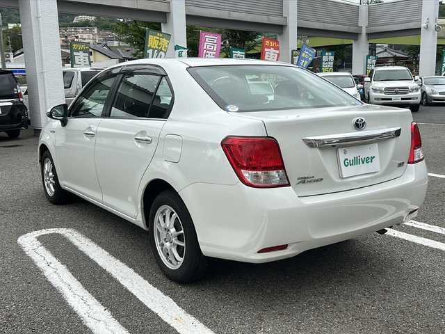 トヨタ カローラ アクシオ ハイブリッドG 兵庫県 2014(平26)年 5.3万km ホワイトパールクリスタルシャイン 純正ナビ/フルセグTV/Bluetooth/バックカメラ/OP/・前席シートヒーター/・スマートエントリー/スタートシステム/・HIDヘッドランプ/オートライト/ＥＴＣ/ドライブレコーダー/取扱説明書・保証書・スペアキー