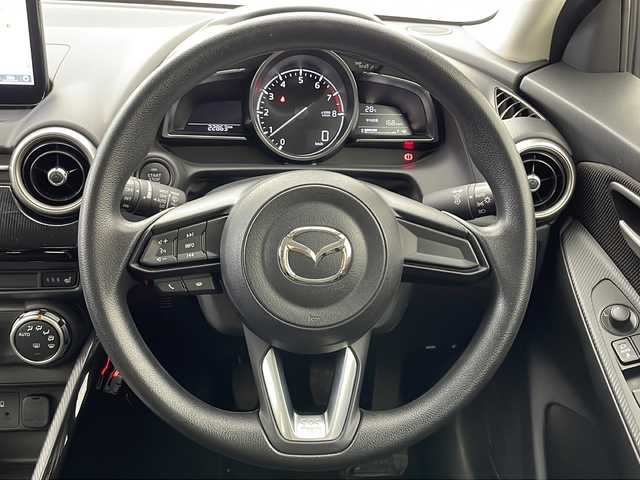マツダ マツダ２ 15S プロアクティブ 宮城県 2022(令4)年 2.3万km ジェットブラックマイカ 禁煙車/純正ナビ/バックカメラ/６速マニュアル車/シートヒーター/ドライブレコーダー/オートライト/LEDヘッドライト/プッシュスタート/スマートキー/アクティブドライビングディスプレイ/パーキングセンサー/スマートシティブレーキサポート/ABS/横滑り防止装置/衝突被害軽減システム/BSMシステム/車線逸脱警報システム