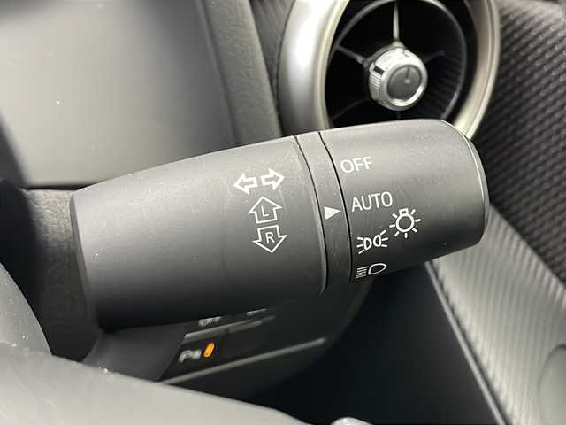 マツダ マツダ２ 15S プロアクティブ 宮城県 2022(令4)年 2.3万km ジェットブラックマイカ 禁煙車/純正ナビ/バックカメラ/６速マニュアル車/シートヒーター/ドライブレコーダー/オートライト/LEDヘッドライト/プッシュスタート/スマートキー/アクティブドライビングディスプレイ/パーキングセンサー/スマートシティブレーキサポート/ABS/横滑り防止装置/衝突被害軽減システム/BSMシステム/車線逸脱警報システム