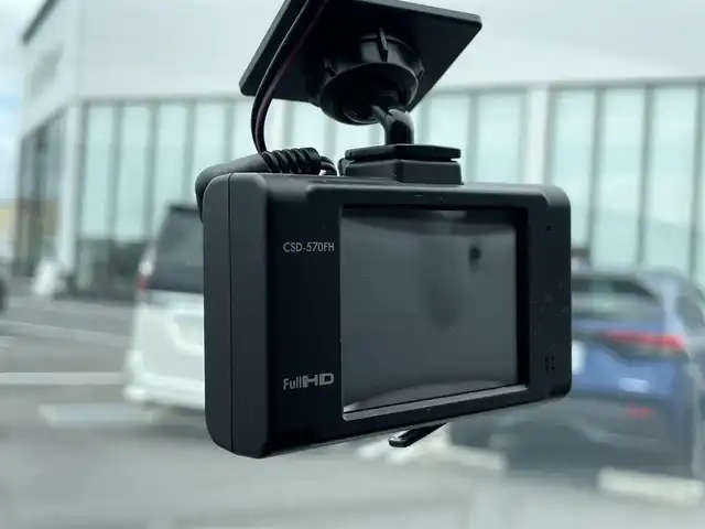 スズキ アルト L 茨城県 2019(令1)年 2万km アーバンブラウンパールメタリック 社外ナビ/【SD・AM・FM・BT・iPod・ＵＳＢ・AUX】/シートヒーター/アイドリングストップ/ヘッドライトレベライザー/エネチャージ/手動格納ドアミラー/フロアマット/純正ホイールカバー/横滑り防止装置/前方ドラレコ
