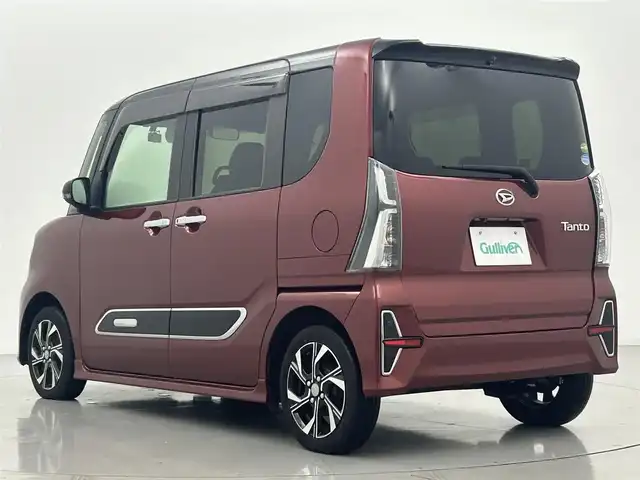 ダイハツ タント カスタム X セレクション 熊本県 2020(令2)年 5万km ブラックマイカメタリック/ファイアークォーツレッドメタリック 2トーン 〇ワンオーナー/〇社外ナビ(CD/DVD/BT/フルセグ)/〇両側パワースライドドア/〇バックカメラ/〇ビルトインETC/〇前席シートヒーター /〇運転席ロングスライド/〇アイドリングストップ/〇スマートアシスト/・衝突回避支援ブレーキ機能/・コーナーセンサー/・衝突警報機能/〇LEDヘッドランプ/〇オートライト/〇LEDフロントフォグランプ/〇純正14インチアルミ/〇オートエアコン/〇合皮/ファブリックコンビシート/〇USBソケット/〇格納式シートバックテーブル/〇キーフリーシステム/プッシュボタンスタート/〇禁煙車