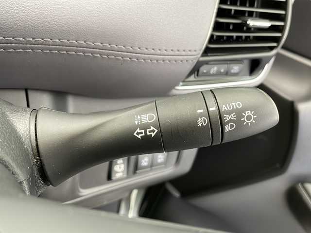 日産 セレナ e－パワー ハイウェイスター V 長野県 2021(令3)年 6.7万km ブリリアントホワイトパール 社外SDナビ/Bluetooth/CD/DVD/フルセグTV/全方位カメラ/社外前後ドライブレコーダー/ETC/デジタルインナーミラー/横滑り防止装置/衝突被害軽減システム/プロパイロット/駐車支援/ふらつき警報/側方支援/後側支援/速度標識表示/道路標識表示/ステアリングスイッチ/両側パワースライドドア/純正フロアマット/ドアバイザー/純正15インチAW装着/社外AW付き夏タイヤ4本積込/電動格納ミラー/コーナーセンサー/スマートキー/スペアキー1本/LEDヘッドライト
