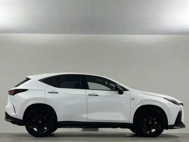 レクサス ＮＸ 350h Fスポーツ 埼玉県 2022(令4)年 3.8万km ホワイトノーヴァガラスフレーク サンルーフ　純正ナビ　全方位カメラ　デジタルインナーミラー置くだけ充電　１００Ｖ電源　温シート冷シート　オートハイビーム　ＢＳＭ HUD 前後ドライブレコーダー ビルトインETC2.0 パワーシート