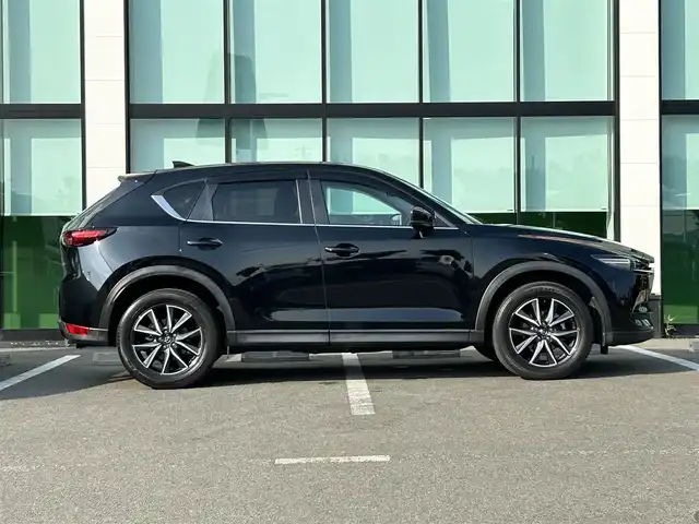 マツダ ＣＸ－５ XD プロアクティブ 和歌山県 2019(平31)年 4.9万km ジェットブラックマイカ 純正8インチナビ/フルセグTV/バックカメラ/（BT/CD/DVD）/衝突軽減ブレーキ/ブラインドスポットモニター/ヘッドアップディスプレイ/レーダークルーズコントロール/レーンキープアシスト/パーキングセンサー/パワーバックドア/純正フロアマット/純正19インチアルミホイール/社外ラバーマット/LEDヘッドライト/フォグランプ/オートライト/オートマチックハイビーム