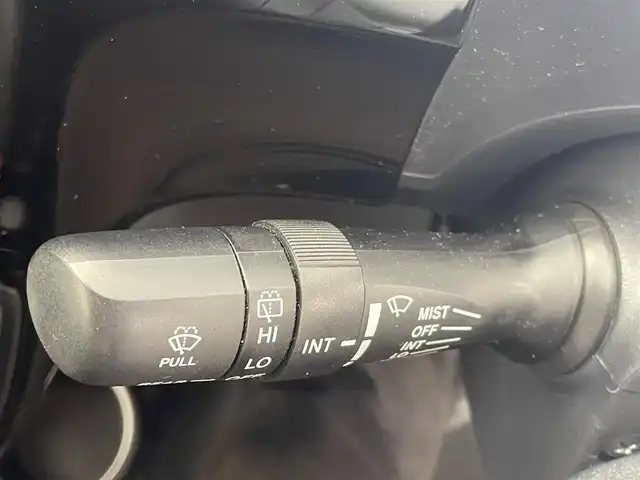 トヨタ アクア クロスオーバー グラム 群馬県 2019(平31)年 5.7万km スーパーレッドⅤ 衝突被害軽減ブレーキ　社外７インチナビ　バックカメラ　ＬＥＤライト　ＡＨＢ　ハーフレザーシート　純正１６インチＡＷ　ステアリングリモコン　コーナーセンサー　ルーフレール　スマートキー　ＥＴＣ　禁煙車