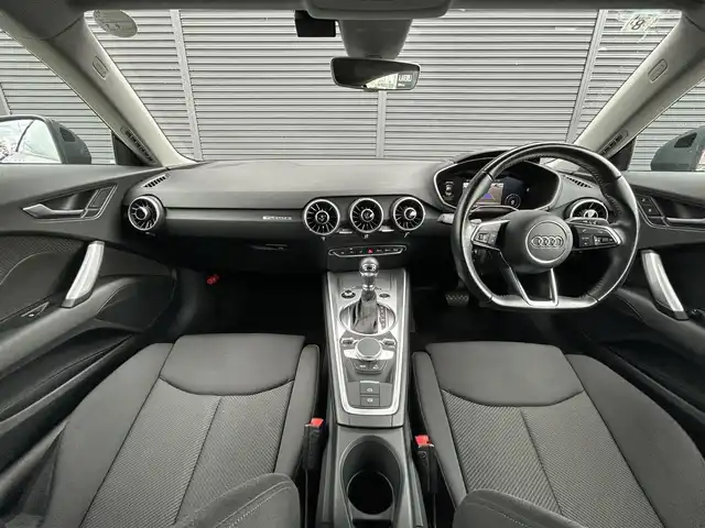アウディ ＴＴクーペ 2．0 TFSI クワトロ 茨城県 2015(平27)年 2.5万km グレー アシスタンスパッケージ /バーチャルCP /ナビ /TV /LED/ レーンアシスト /サイドアシスト /クルーズコントロール /バックカメラ /パーキングエイド /パワーシート /DVD/CD/USB/BT /ETC2.0