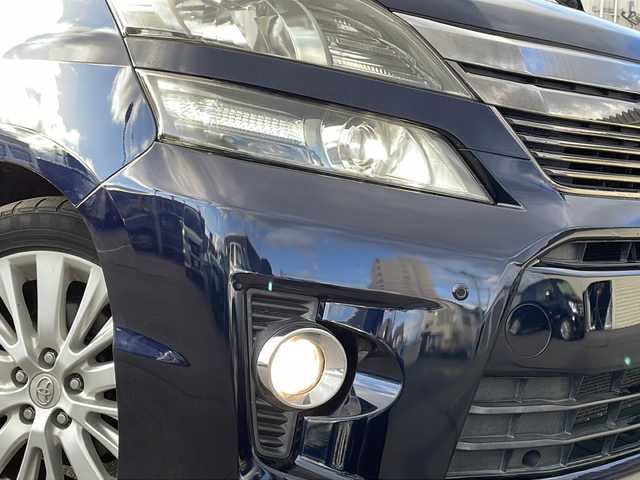 トヨタ ヴェルファイア 2．4Z Gエディション 道北・旭川 2012(平24)年 7.7万km ダークブルーマイカ /寒冷地仕様//社外ナビ/CD/DVD/BT/MSV/TV//バックカメラ//両側パワースライドドア//電動リアゲート//4WD//クルーズコントロール//オートライト//前席・2列目パワーシート//メモリーシート//ビルトインETC//HIDヘッドライト//ECOモード//クリアランスソナー//フロントデアイサー//フォグランプ//純正フロアマット//ドアバイザー//保証書