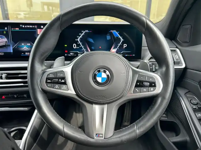 ＢＭＷ ３２０ｄ xDrive ツーリング Mスポーツ 石川県 2023(令5)年 3万km 白 4WD/BMWパーソナルアシスタント/コンフォートアクセス/純正メモリナビ/バックカメラ/AppleCarPlay/Bluetooth/USB/アダプティブクルーズコントロール/クリアランスソナー/ヘッドアップディスプレイ/パドルシフト/電動格納ミラー/オートライト/LEDヘッドライト/アンビエントライト/パワーシート/メモリーシート/ワイヤレスチャージャー/ミラー一体型ETC