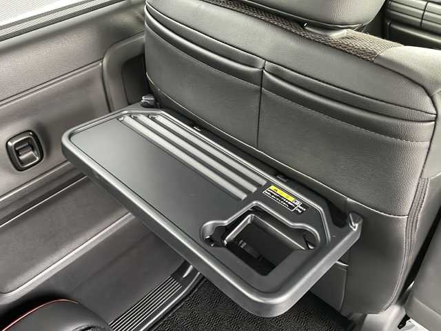 スズキ スペーシア カスタム HYBRID XS ターボ 長野県 2023(令5)年 0.6万km ピュアホワイトP 純正9インチメモリナビ/AppleCarPlay対応/Bluetooth Audio/フルセグテレビ/全方位カメラ・バックカメラ/レーダークルーズコントロール/純正15インチアルミホイール/両側パワースライドドア/ヘッドアップディスプレイ/前後コーナーセンサー/衝突被害軽減ブレーキ/ステアリングヒーター/ハーフレザーシート/前席シートヒーター/アイドリングストップ/ステアリングスイッチ/パドルシフト/LEDヘッドライト/オートハイビーム/オートライト/フォグランプ/純正フロアマット/プッシュスタート/スマートキー/スペアキー/取扱説明書/保証書