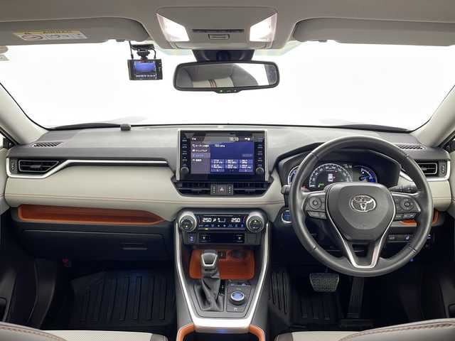 トヨタ ＲＡＶ４ ハイブリッド アドベンチャー 愛知県 2022(令4)年 4.4万km アティチュードブラックマイカ /禁煙車//純正10.5インチディスプレイオーディオ//バックカメラ//ビルトインETC2.0//前後ドライブレコーダー(DC-DR652)//トヨタセーフティセンス//プリクラッシュセーフティ//レーントレーシングアシスト//レーダークルーズ//アダプティブハイビーム//ロードサインアシスト//先行車発進告知//パーキングサポートブレーキ//ブラインドスポットモニター//Bi-Beam LEDヘッドライト//LEDフォグランプ//Adventure専用エクステリア//ルーフレール//電動リアゲート//TRAILモード//ドライブモード(エコ・ノーマル・スポーツ)//専用合皮シート//前席シートヒーター+ベンチレーション//運転席パワーシート(ポジションメモリー付)//ナノイーX//社外フロアマット//純正ドアバイザー//革巻きステアリング//ステアリングスイッチ//ステアリングヒーター//プッシュスタート//電動格納ミラーウィンカー//S-VSC&ACA&TRC