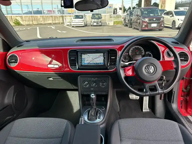 フォルクスワーゲン ザ・ビートル デザイン 三重県 2014(平26)年 7.9万km 赤 /禁煙車　//純正ナビ　//フルセグ　//バックカメラ　//ＥＴＣ　//ＢＴ　//前後ドライブレコーダー　//フォグライト　//ＣＤ／ＤＶＤ／ＭＳＶ／ＵＳＢ　//ＨＩＤライト//取扱説明書//保証書//スペアキー