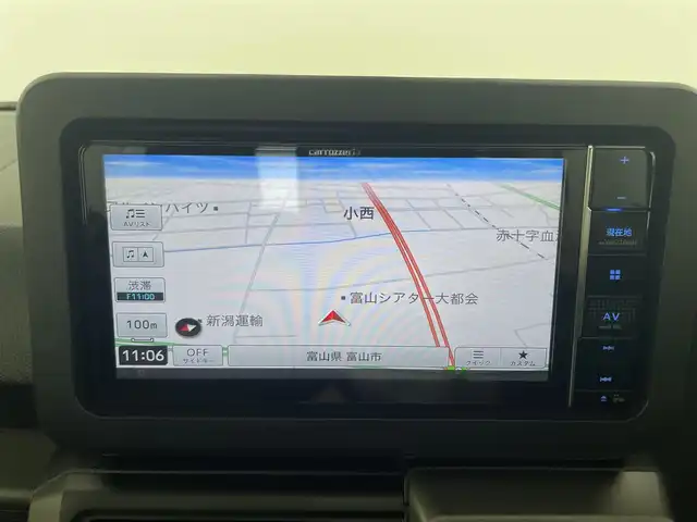ダイハツ タフト G ダーククロムベンチャー 富山県 2024(令6)年 1.8万km セラミックグリーンM ガラスルーフ/社外ナビ（AM/FM/DVD/BT/フルセグ）/バックカメラ/ドライブレコーダー/ETC/衝突被害軽減システム/コーナーセンサー/横滑り防止装置/アイドリングストップ/純正アルミホイール/社外フロアマット/オートLEDライト/オートホールド付電子パーキング/革巻きステアリング/ステアリングスイッチ/ドアバイザー/スマートキー/スペアキー