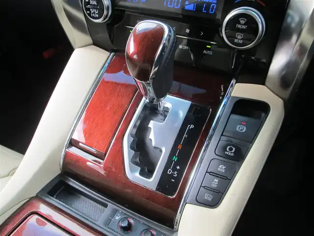 トヨタ ヴェルファイア ハイブリット V Lエディション 道央・札幌 2015(平27)年 3.9万km ホワイトパールクリスタルシャイン ワンオーナー/モデリスタエアロ/メーカーナビ、フルセグTV/JBLサウンドシステム/パノラミックビューモニター/リアエンターテイメントシステム/プリクラッシュセーフティ/ベージュレザーシート/前席パワーシート/シートヒーター/セカンドセミパワーシート/パワーバックドア/LEDヘッドライト&LEDフォグ/純正17インチアルミホイール/ウッドコンビハンドル/ステアリングヒーター/前後ドライブレコーダー/ビルトインETC/新車整備手帳/取扱説明書/スペアキー