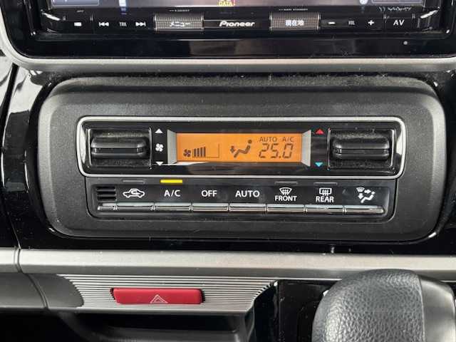 スズキ スペーシア カスタム HYBRID GS 宮城県 2020(令2)年 3万km ピュアホワイトP 登録時走行距離２９７１７ｋｍ/片側パワースライドドア/デュアルセンサーブレーキサポート/純正ナビ/・フルセグ/・Bluetooth/・AUX/・CD/DVD/・FM/AM/ETC/クリアランスソナー/レーンキープアシスト/アイドリングストップ/横滑り防止機能/オートライト/ＬＥＤヘッドライト/シートヒーター/エンジンスターター/プッシュスタート/スマートキー/フォグランプ/ウインカーミラー/ドアバイザー/後席サンシェード/純正フロアマット