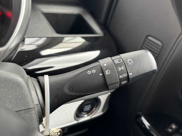 スズキ スペーシア カスタム HYBRID GS 宮城県 2020(令2)年 3万km ピュアホワイトP 登録時走行距離２９７１７ｋｍ/片側パワースライドドア/デュアルセンサーブレーキサポート/純正ナビ/・フルセグ/・Bluetooth/・AUX/・CD/DVD/・FM/AM/ETC/クリアランスソナー/レーンキープアシスト/アイドリングストップ/横滑り防止機能/オートライト/ＬＥＤヘッドライト/シートヒーター/エンジンスターター/プッシュスタート/スマートキー/フォグランプ/ウインカーミラー/ドアバイザー/後席サンシェード/純正フロアマット