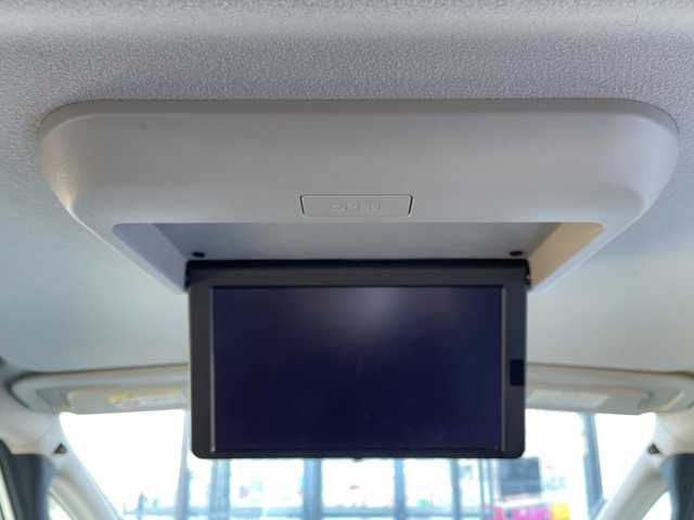 日産 セレナ e－パワー ハイウェイスター V 千葉県 2020(令2)年 3.3万km ブリリアントホワイトパール 純正10インチナビ/(フルセグＴＶ/Bluetooth/CD/DVD/Blu-ray)/全周囲カメラ/ドライブレコーダー前後/ブラインドスポットモニター/パーキングアシスト/衝突被害軽減システム/車線逸脱警報/クルーズコントロール/フリップダウンモニター/ハンズフリー両側オートスライドドア/横滑り防止装置/ビルトインETC/LEDヘッドライト/フォグランプ/オートライト/ウィンカーミラー/電動格納ミラー/純正15インチAW/シートヒーター/シートリフター/ステアリングヒーター/プッシュスタート/スマートキー/フロアマット/スペアキー/取扱説明書