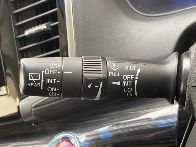 ホンダ オデッセイ ハイブリッド アブソルート・EXホンダセンジング 愛知県 2016(平28)年 5.5万km ホワイトオーキッドパール 純正ナビ/フリップダウンモニター/両側パワースライドドア/レーダークルーズコントロール/バックカメラ/パワーシート/純正アルミホイール/LEDヘッドライト/レーンキープアシスト/ドライブレコーダー/衝突軽減システム/フルセグ/CD DVD/Bluetooth/ステアリングスイッチ/スマートキー/プッシュスタート