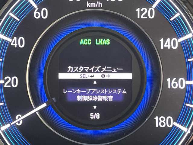 ホンダ オデッセイ ハイブリッド アブソルート・EXホンダセンジング 愛知県 2016(平28)年 5.5万km ホワイトオーキッドパール 純正ナビ/フリップダウンモニター/両側パワースライドドア/レーダークルーズコントロール/バックカメラ/パワーシート/純正アルミホイール/LEDヘッドライト/レーンキープアシスト/ドライブレコーダー/衝突軽減システム/フルセグ/CD DVD/Bluetooth/ステアリングスイッチ/スマートキー/プッシュスタート
